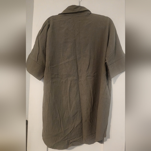 Solid cami top, shorts, and open blouse - Picture 7 of 11